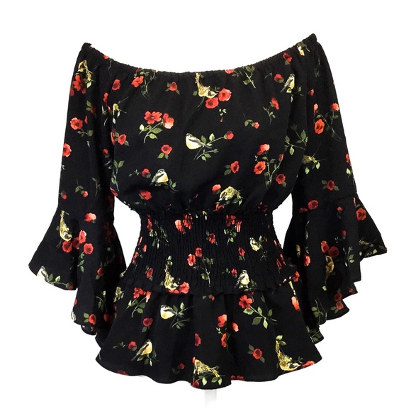 TIMING Tops - Off the Shoulder Top